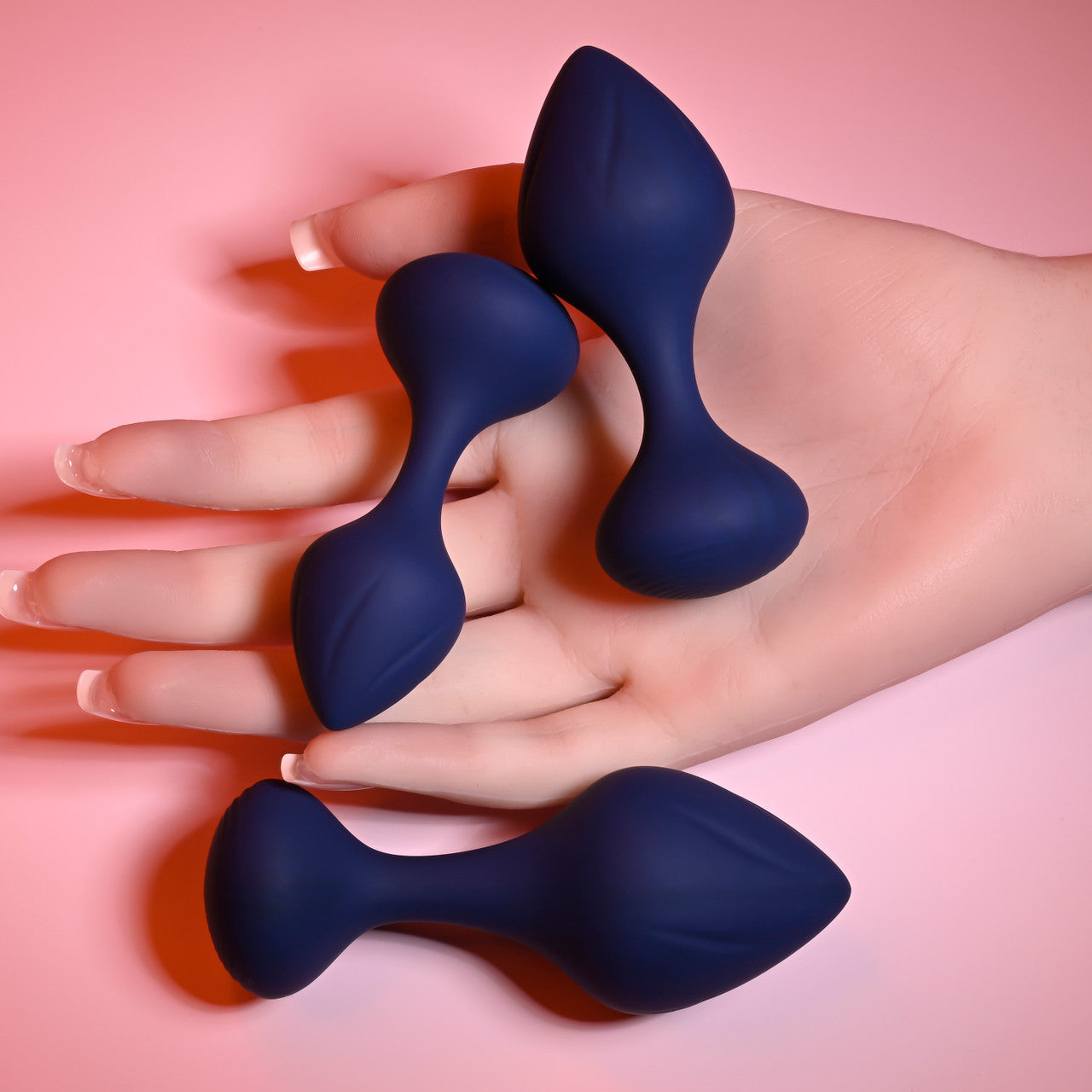 Playboy Tail Trainer 3-Piece Anal Training Kit with silicone butt plugs in small, medium, and large sizes, body-safe and waterproof.
Keywords: anal training kit, silicone butt plugs, anal toys, small butt plug, medium butt plug, large butt plug, waterproof butt plugs, anal play, body-safe silicone, anal trainer set, beginner anal toys.