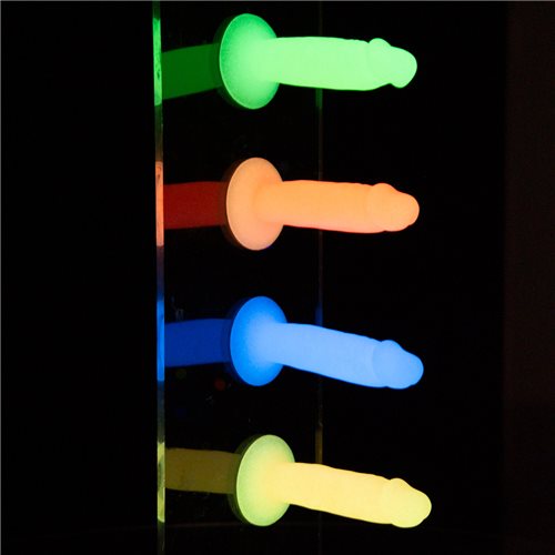 Silly Willy: Glow-in-the-dark miniature dildo, 3.3 inches, body-safe silicone, strong suction base, playful desk or dashboard decoration, vibrant colors.
miniature dildo, glow-in-the-dark decoration, desk toy, dashboard accessory, body-safe silicone dildo, fun suction base toy, quirky gift idea, playful silicone toy